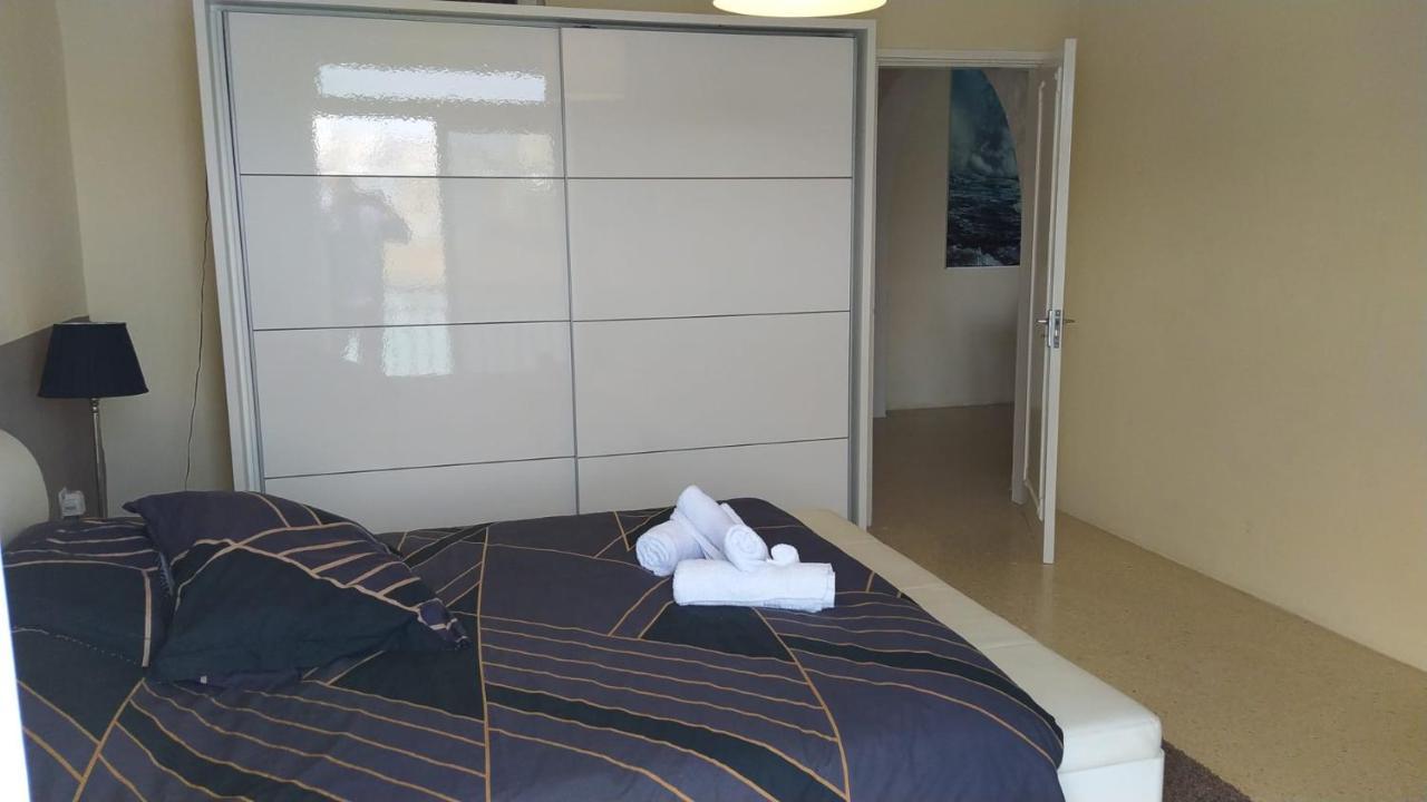 Sea View 2 Bedroom Apartment Marsaskala Exterior photo