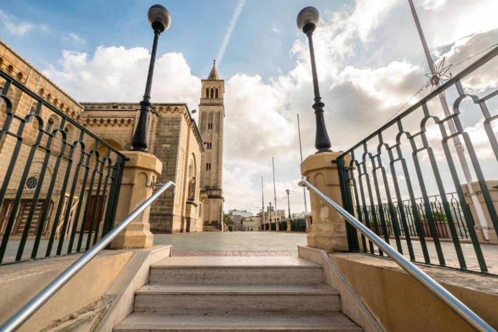 Sea View 2 Bedroom Apartment Marsaskala Exterior photo